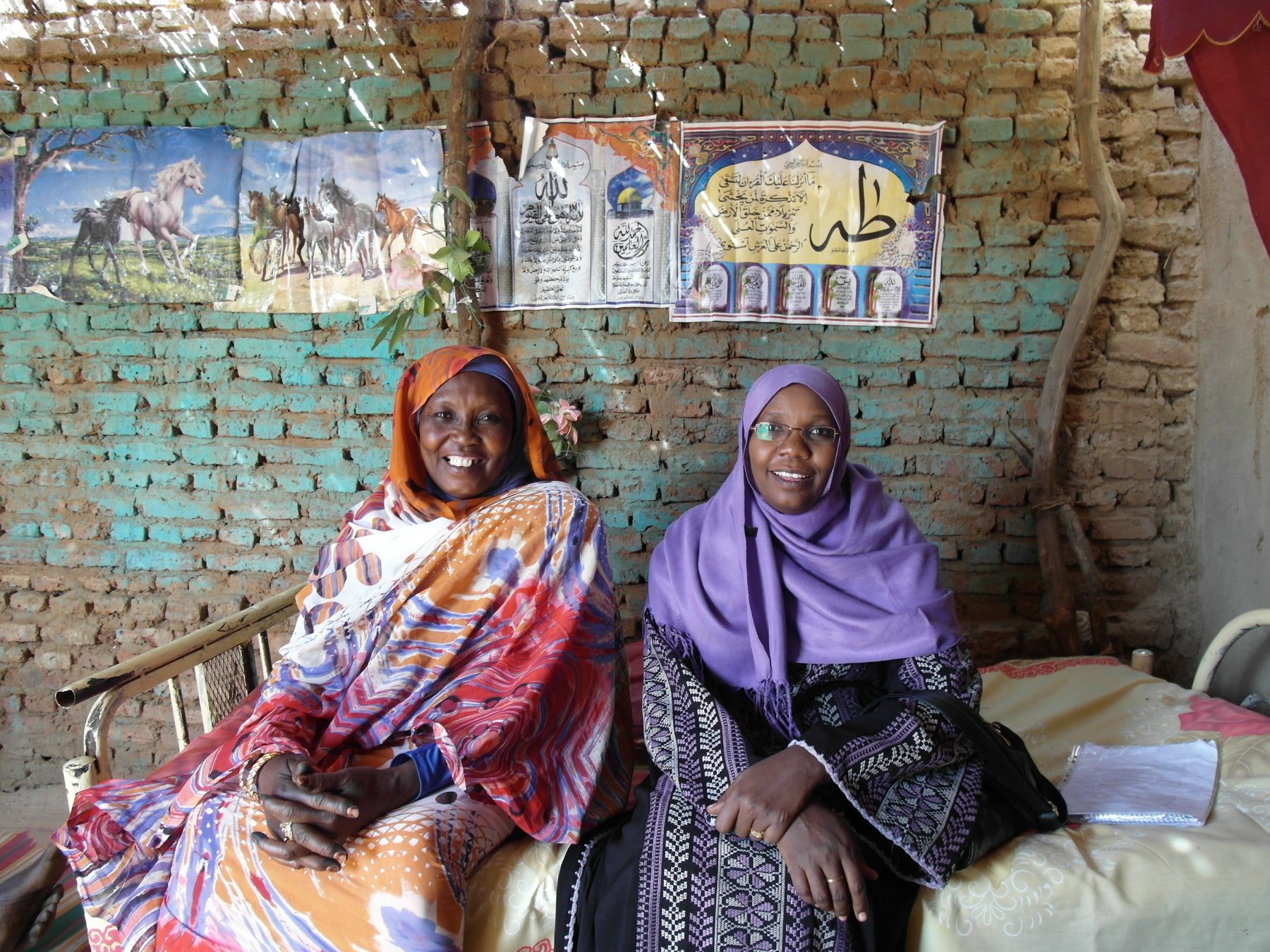 Sudan women - Dafur cookstoves offsetting project